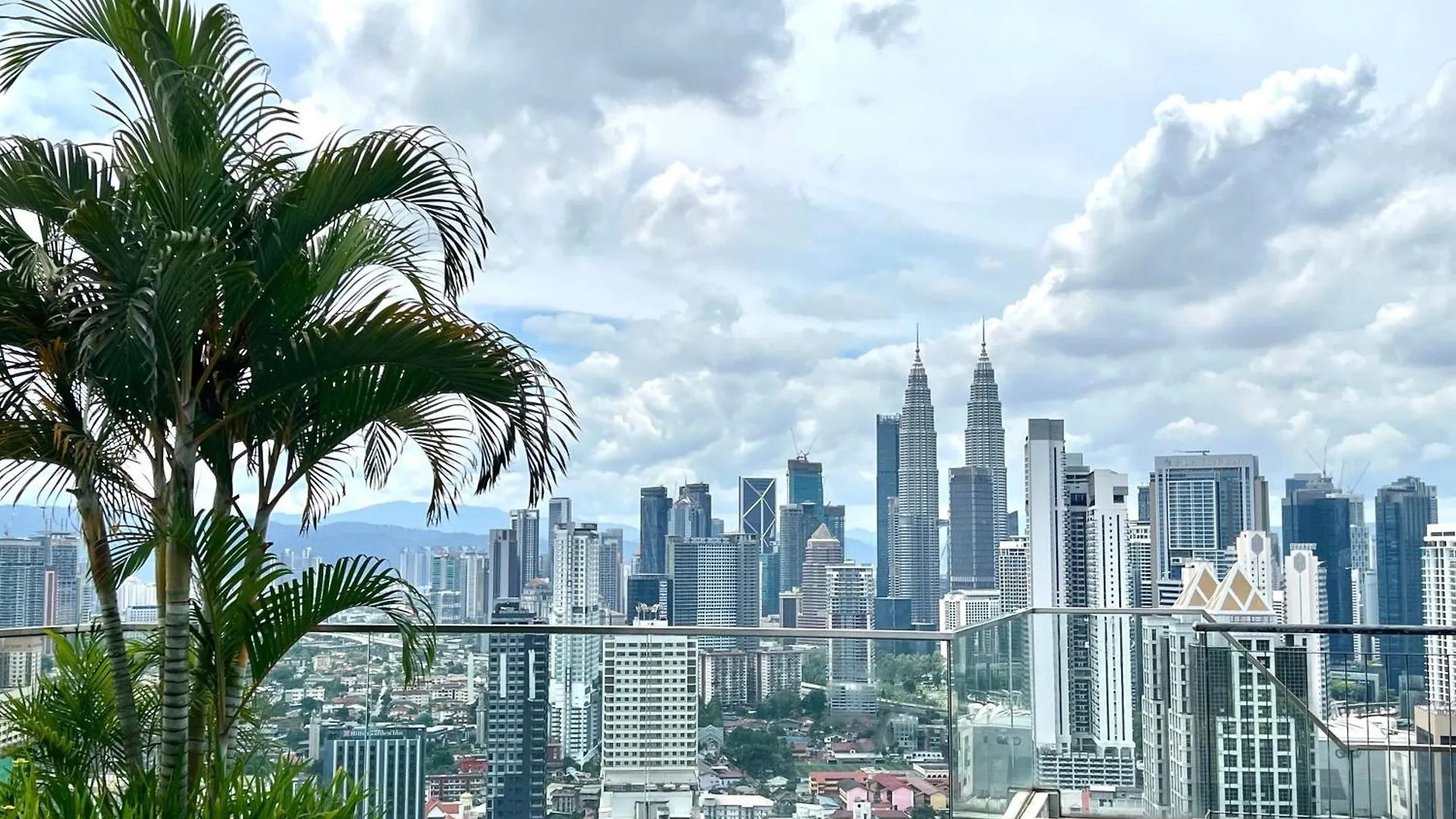 Apartment Regalia Suites Best Klcc View Kuala Lumpur Malaysia