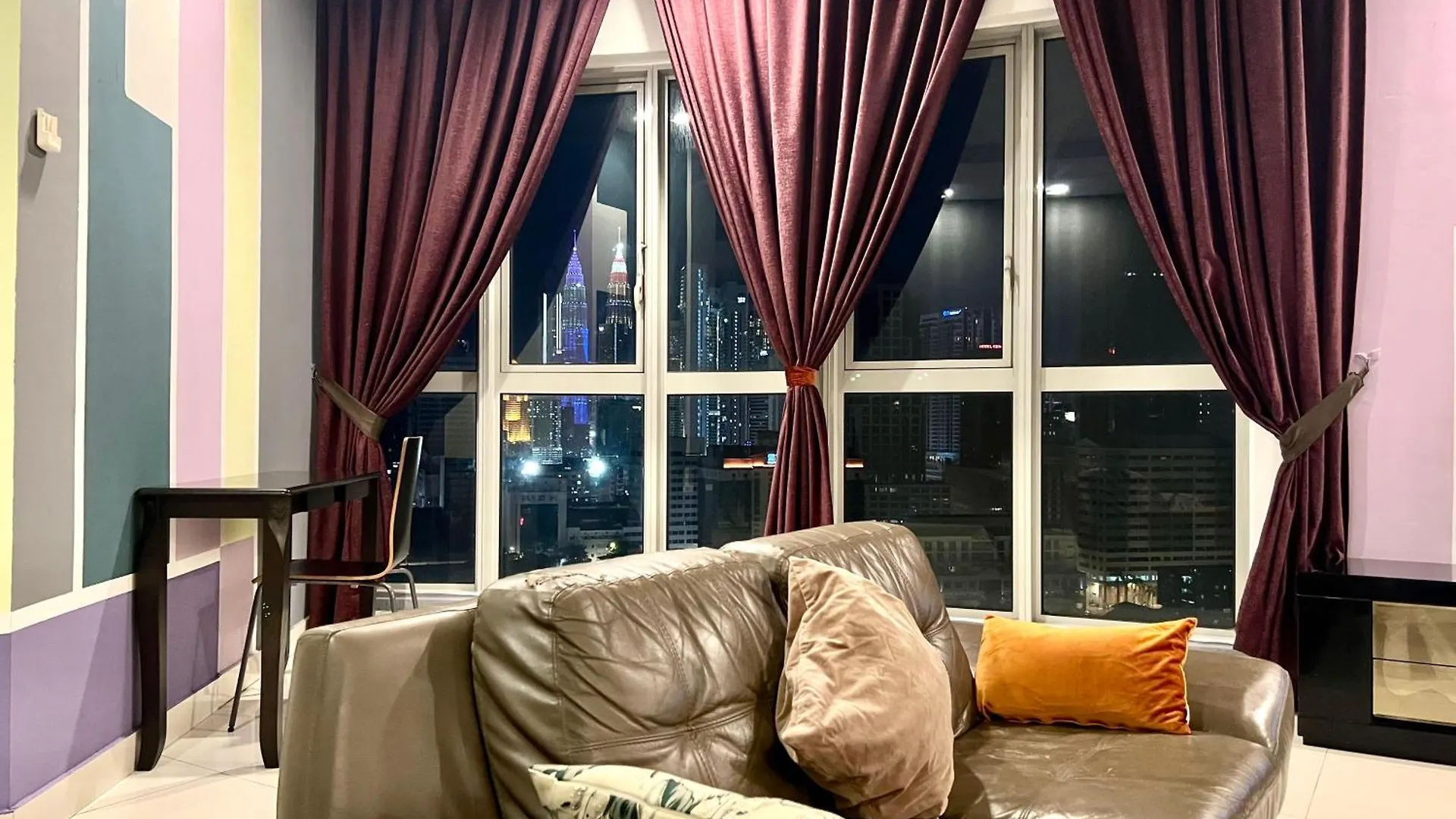Regalia Suites Best Klcc View Kuala Lumpur Apartment
