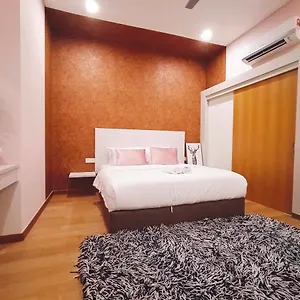 Plaza Arkadia Desa Parkcity By Klhomesweet アパートホテル